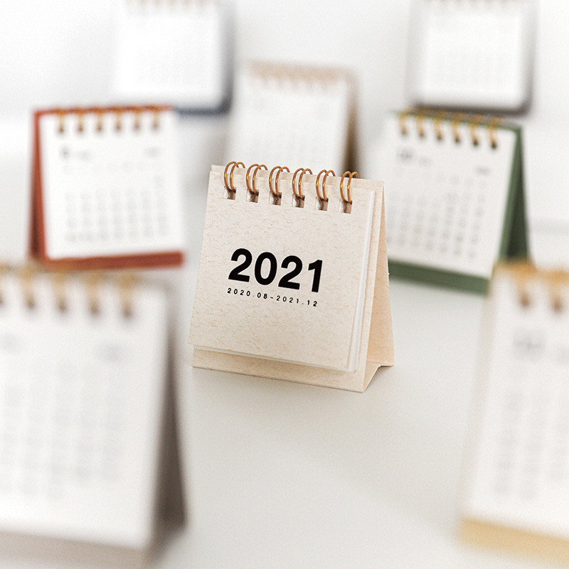 O dobro imprimível do calendário de mesa da cor de A4 A5 tomou partido do cartão 250g branco