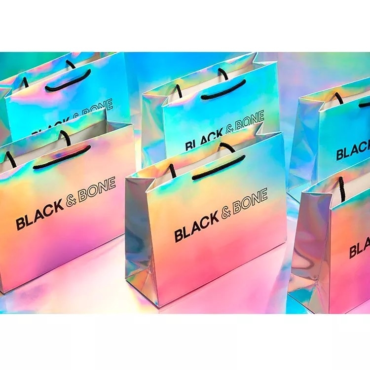 Brilha a cor holográfica de Cmyk dos sacos de portador da roupa da folha de prata