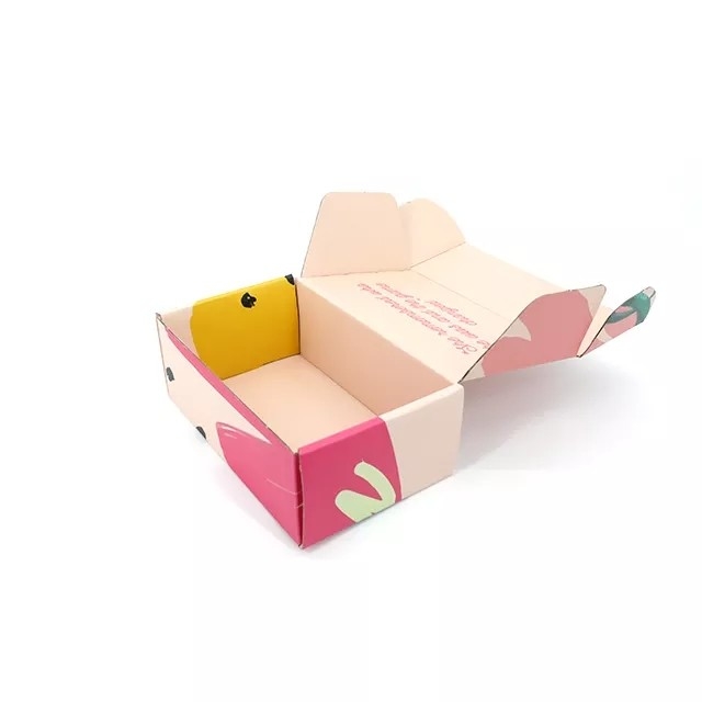 Papelão ondulado Caixa de embalagem de papel impresso Kraft Caixas postais personalizadas